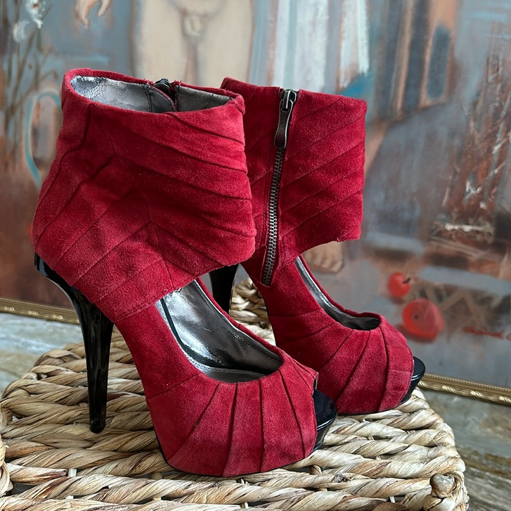 Rare BEBE luxury edition heels purchased in Dubai